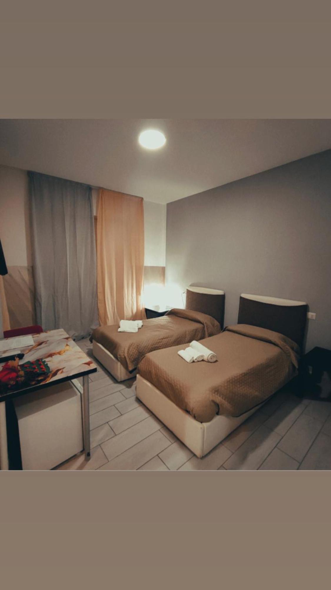 Neapolis Center Bed & Breakfast Bagian luar foto