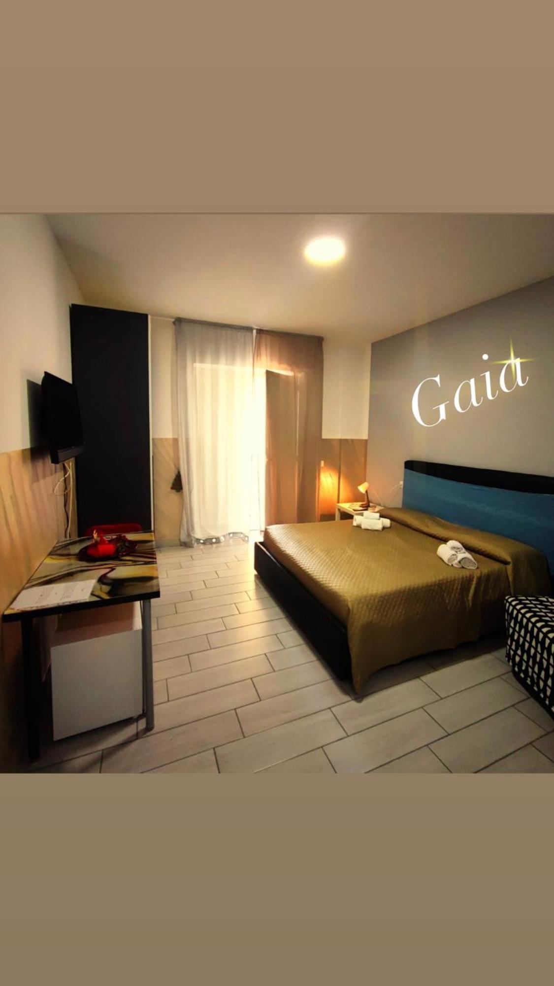 Neapolis Center Bed & Breakfast Bagian luar foto