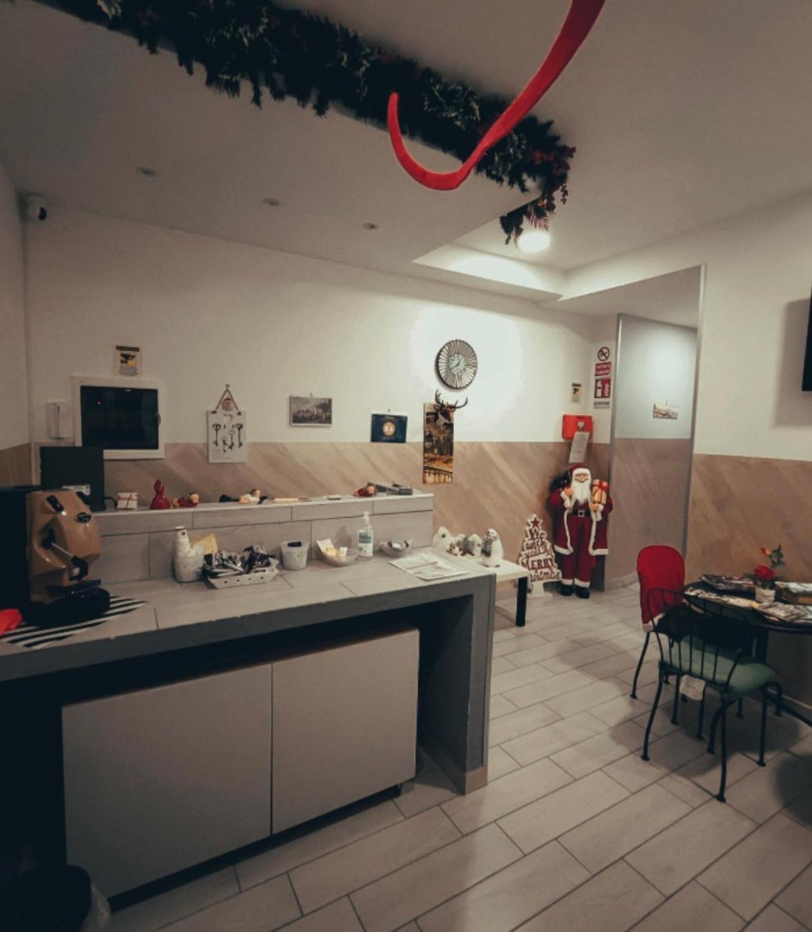 Neapolis Center Bed & Breakfast Bagian luar foto