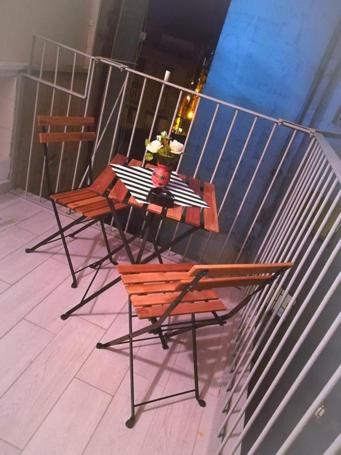 Neapolis Center Bed & Breakfast Bagian luar foto