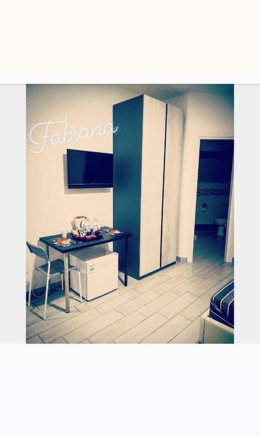 Neapolis Center Bed & Breakfast Bagian luar foto